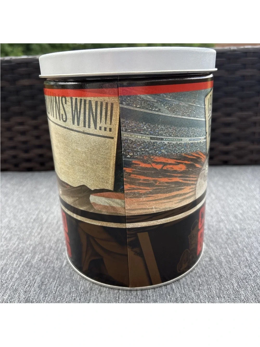 Cleveland Browns Collectible Tin NFL Football Storage Container- NFL LA654392098